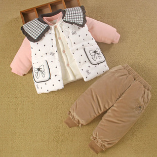 一1岁半女宝宝秋冬装洋气，加厚棉衣袄三件套童婴儿服外套装季2