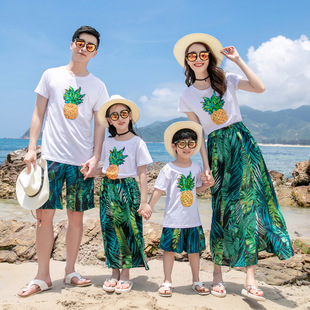 2024洋气母女菠萝短袖半身长裙套装，一家三口海边度假亲子沙滩装夏