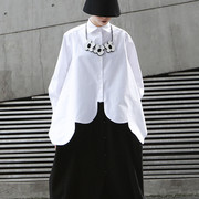 K21不规则翻领长袖圆弧超宽下摆白色衬衫宽松衬衣女设计感