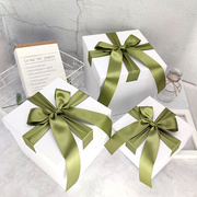 白色正方形圣诞节礼盒空盒简约生日礼物，包装盒纸盒精美橱窗堆头盒