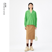 aum噢姆春季草绿色时髦宽松上衣设计感抽褶，长袖v领衬衫