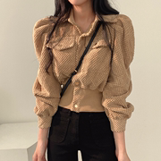 韩国chic冬季法式复古收腰短款灯芯绒泡泡袖衬衫设计感羊羔绒外套