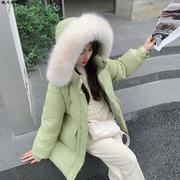 大口袋大毛领连帽羽绒棉服，女2024年冬季韩版绿色短款棉衣宽松外套