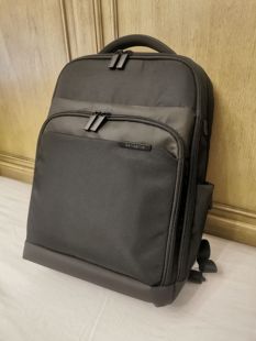 出口美国大牌新记差旅双肩包商务时尚通勤书包15.6寸电脑背包
