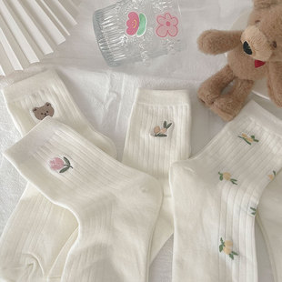 坚果妈咪白色袜子女ins潮春秋，棉袜日系可爱小熊，花朵春夏季中筒袜