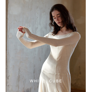 whitecube春夏女装纸片人100%羊毛肌理时髦圆领弹力针织连衣裙子