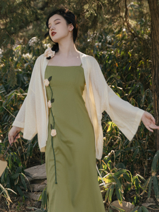 春秋新中式女装改良日常汉服绿色吊带连衣裙国风，套装防晒开衫通勤