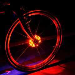 自行车灯夜骑风火轮骑行装备轮胎灯
