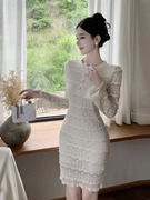 长袖蕾丝连衣裙2023今年流行漂亮裙子秋装法式修身白色短裙高级感