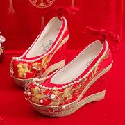高跟秀禾婚鞋内增高汉服女鞋红色坡跟新娘鞋古风中式绣花鞋