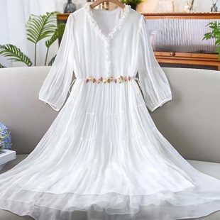 高级感真丝白色连衣裙2024夏季气质超仙温柔收腰显瘦惊艳裙子