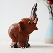 泰国实木大象摆件翘鼻卡通叫象木雕发声怀旧玩具，家居桌面装饰品