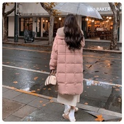 粉色大毛领羽绒服，女中长款冬季加厚2023设计感韩系白鸭绒外套