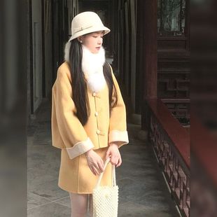 新中式黄色毛呢外套2023年冬季洋气百搭半身裙轻奢风气质套装