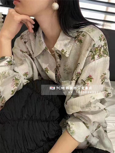 韩国货(韩国货)2024春季时尚，翻领单排扣长袖，宽松米白色印花衬衫女