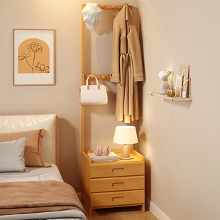 实木床头柜衣帽架一体简约现代出租房2023家用卧室小型置物架