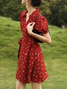 连衣裙女夏收腰显瘦2023法式气质，赫本风雪纺红色中长衬衫裙子