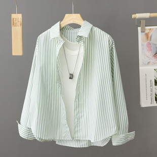 设计感小众减龄洋气漂亮小衫薄荷绿条纹衬衫外套女短款小个子上衣