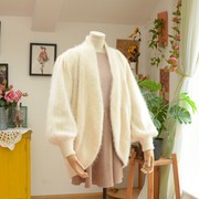 日系复古森系可爱毛绒绒(毛绒绒)奶白色，宽松洋气条纹百搭兔毛长款毛衣外套