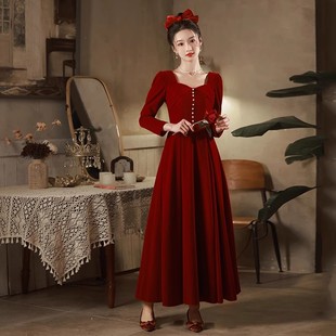 法式敬酒服秋冬新娘长袖，酒红色结婚便装，丝绒出阁宴礼服订婚连衣裙