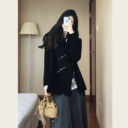 新中式国风复古黑色西装外套，女春秋宽松设计感小众不规则个性西服