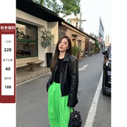 辰米范黑色皮衣外套，女秋冬宽松pu机车服，长袖翻领短款上衣