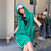 绿色连帽条纹针织连衣裙女夏季2022小个子休闲显瘦无袖卫衣裙