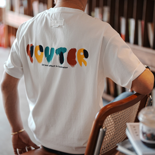 韩风简约设计植绒徽章撞色短袖T恤男夏季个性时尚宽松圆领打底衫