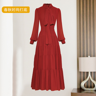 高端长袖连衣裙女气质复古红色，礼服长裙子，2024秋季长款百褶裙