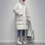 米白色拼接羊羔毛羽绒服女中长款2023冬季韩版显瘦白鸭绒外套