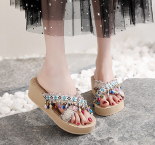 交叉拖鞋女民族风夏季外穿时尚，小香带凉拖坡跟厚底沙滩凉鞋潮