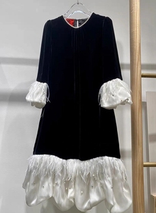 一线大牌撤柜捡漏女装法式时尚，复古别致独特高级感气质黑色连衣裙