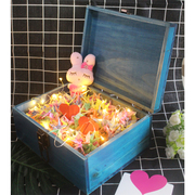 叠好的彩色夜光成品千纸鹤，礼盒套装木盒创意手工生日礼物