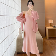 甜美韩版孕妇装秋冬款韩版甜美淑女针织面料，纯色连衣裙可穿160斤