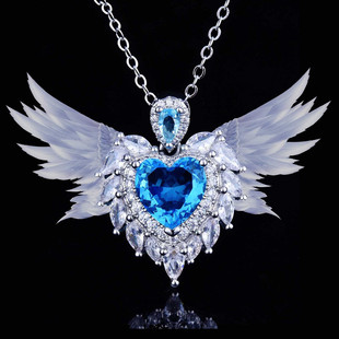 儿童爱心水晶项链天使，之翼吊坠蓝色心形，项坠时尚锁骨链学生日礼物