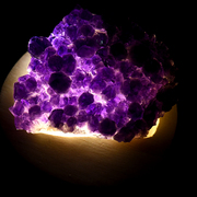 天然原矿紫水晶簇原石摆件 创意家居客厅装饰灯 原创晶石家居装饰