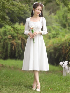 秋季法式白色小晚礼服平时可穿订婚领证轻婚纱洋装中长款连衣裙女