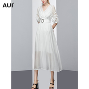 欧洲站白色气质v领连衣裙女2021年夏季设计感优雅a字大摆长裙