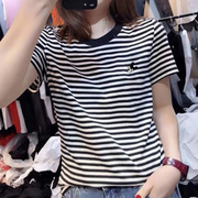 韩国2022夏季时尚圆领黑白条纹短袖T恤女韩版修身百搭上衣潮