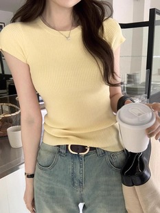 韩版套头圆领修身短袖，t恤女2024夏季显瘦奶黄色百搭针织上衣