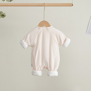 新生儿衣服婴儿连体衣蝴，蝶衣哈衣季爬服宝宝衣服，韩版婴儿服装