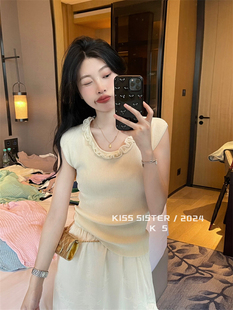 Kiss sister独特别致木耳边针织衫女24夏季修身显瘦无袖背心上衣