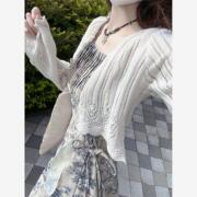 小众新中式甜美风青花瓷，碎花连衣裙两件套镂空系带针织开衫套装女