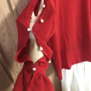 蜂茜可韩衣服女后国际红色秋季2021秋性感红大码气质肩袖上衣