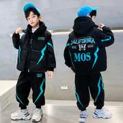 男童套装加绒加厚2023秋冬季中大儿童男孩洋气卫衣三件套韩版
