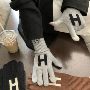 长款手套女冬季韩国字母设计漏指触屏玩手机针织保暖骑行情侣
