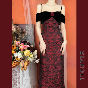 巷里法式复古红色吊带连衣裙夏季宫廷玫瑰高端订婚晨袍晚礼服长裙