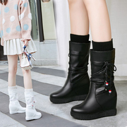秋冬季内增高靴子女靴，高跟坡跟中筒靴马丁靴厚底韩版白色