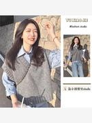 两件套装韩系简约v领灰色短款毛衣背心，针织衫马甲女+蓝色长袖衬衫