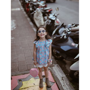 史豌豆(史豌豆)女童时髦套装，2024夏季洋气儿童，碎花飞袖衬衫短裤两件套